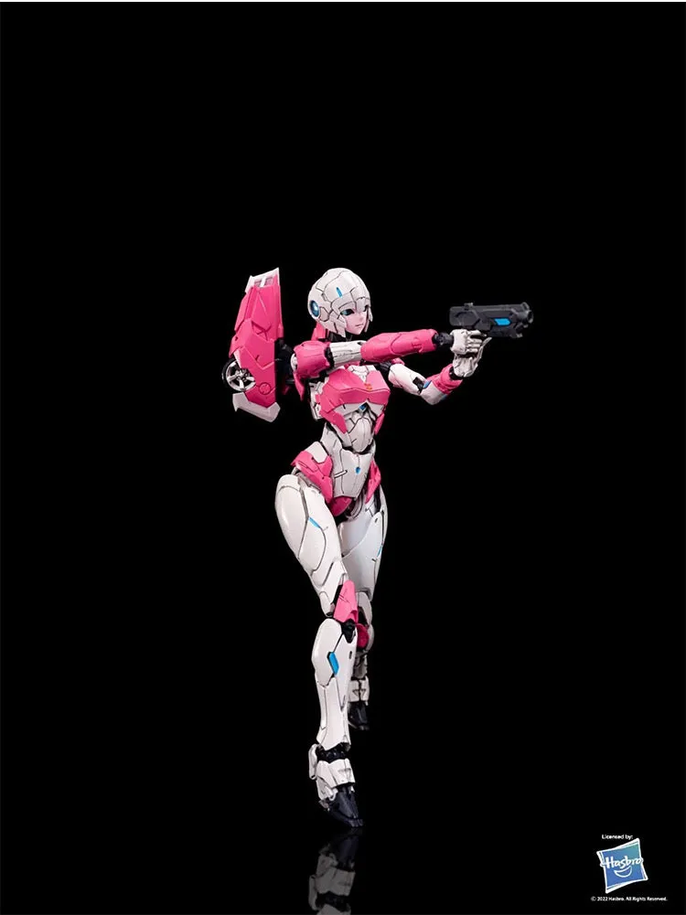 Flame Toys Furai Model 20 IDW Arcee Model Kit (Non-transformable) 15.5cm / 6"