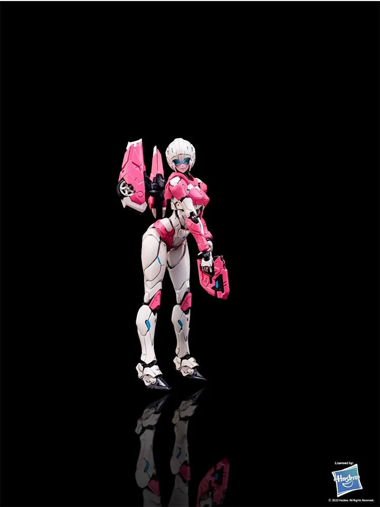 Flame Toys Furai Model 20 IDW Arcee Model Kit (Non-transformable) 15.5cm / 6"